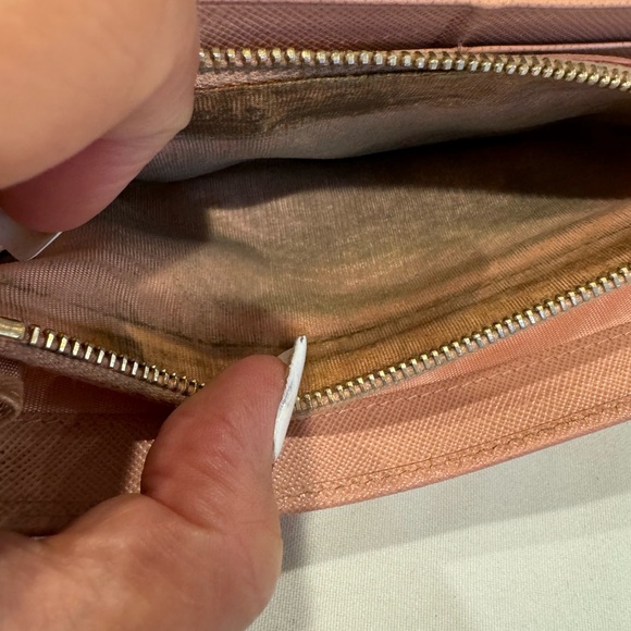 Authentic Prada wallet - Picture 5 of 11